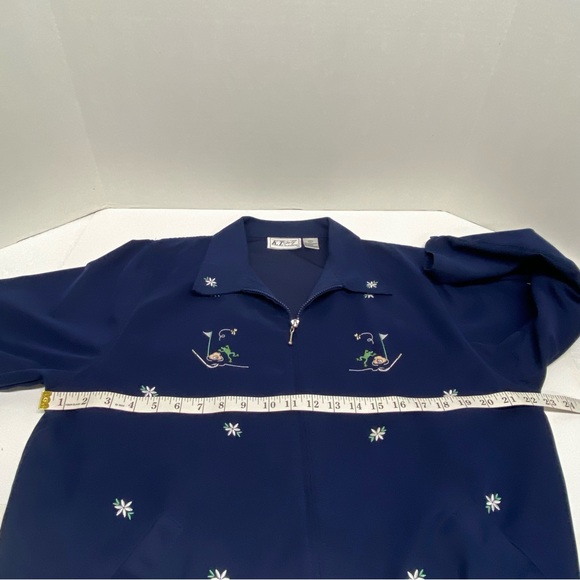 K T Golf Kenneth Tool Long Sleeve Large Jacket Embroidered Blue w/Frogs playing - Picture 6 of 13